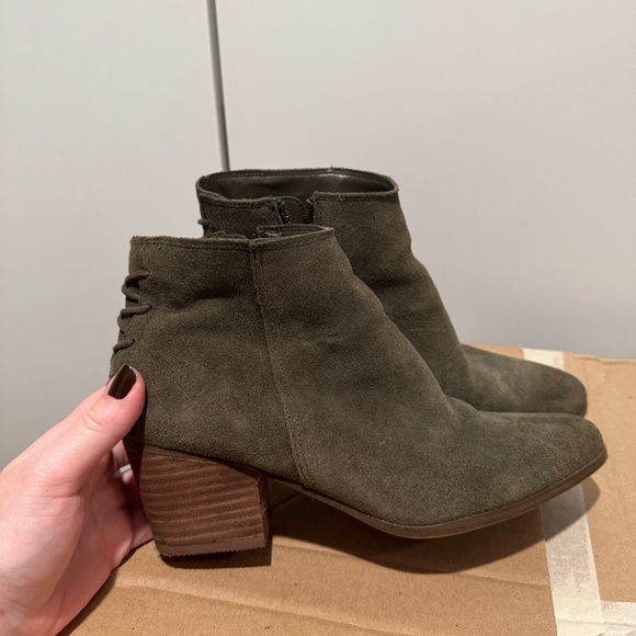 Ankle Boots - Picture 6 of 10